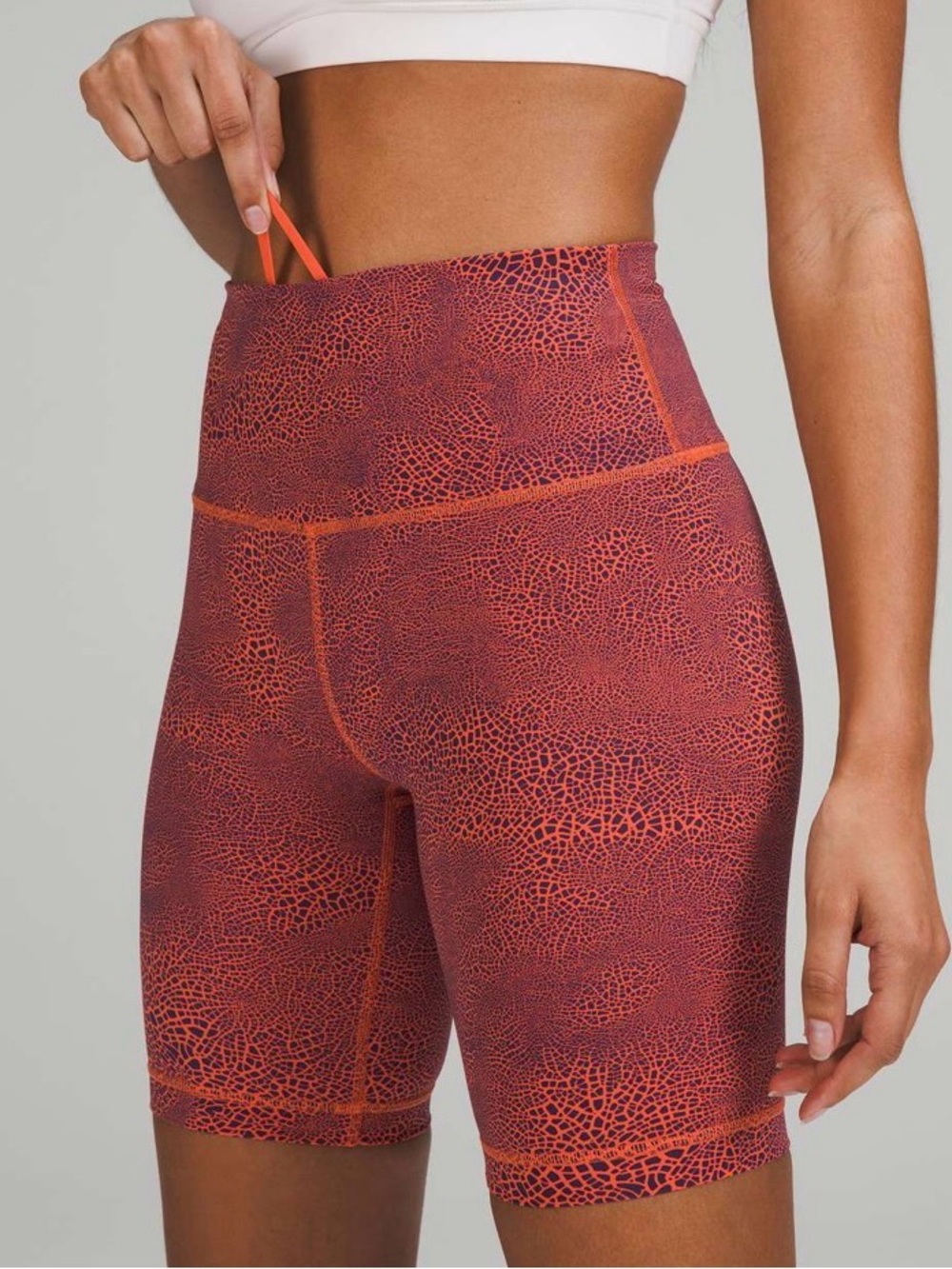 Lululemon Wunder Train High-Rise Short 8” – Size 4 – Crackle Glaze